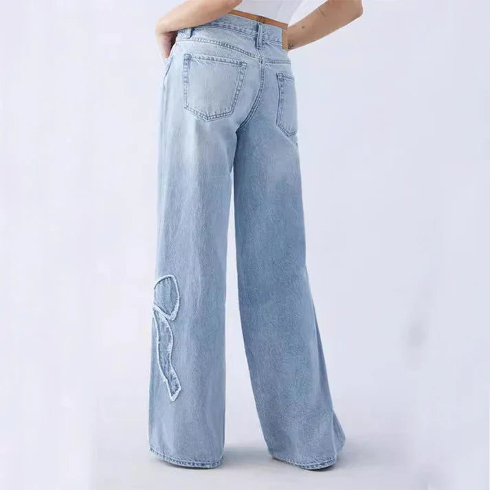 Sophie - Vintage Baggy Jeans met Geborduurde Strikken