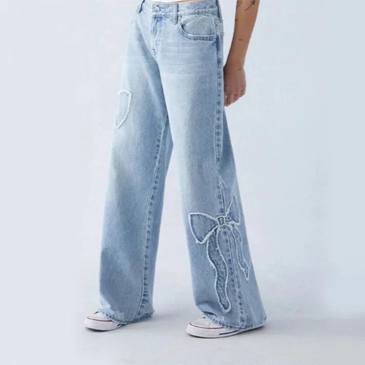 Sophie - Vintage Baggy Jeans met Geborduurde Strikken